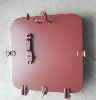 Крышки судовые на барашках плоские