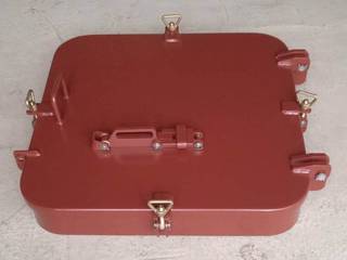 Крышки судовые на барашках плоские