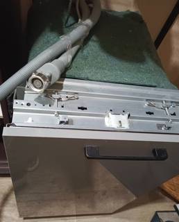 Продаю Встраиваемую посудомоечную машину Haier DW1