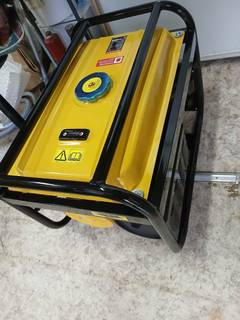 Продам  Электрогенератор  бензиновый   БГ-3500