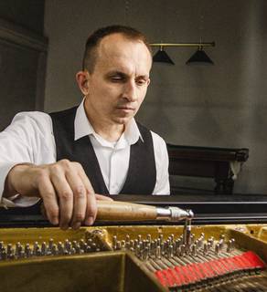 Настройка пианино