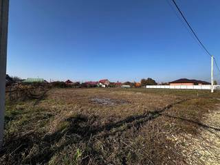 Продаётся зем. участок 7 соток, с. Красносельское.