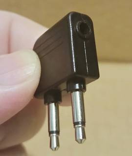 Переходник для наушников в самолёт