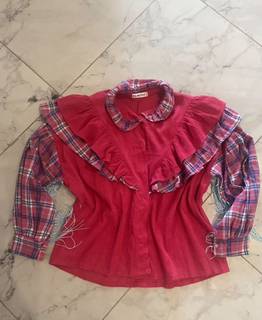 Рубашка с воланами и бахромой