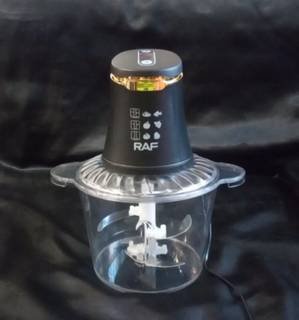 Кухонный измельчитель 