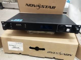 NovaStar MCTRL660 контроллер (sending box)
