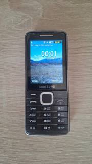 Продам телефон Samsung GT-S5610