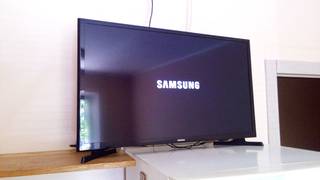 samsung UE32J4000AK