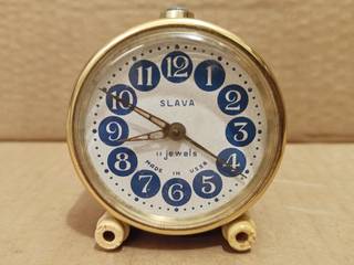 Часы будильник Слава, 11 камней, СССР. не на ходу
