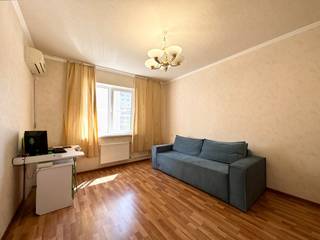 2-к квартира, 60 м², 2/5 эт.