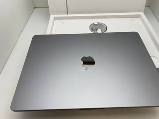 Apple MacBook Air 15 M2 — 512 ГБ