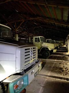 Бортовые грузовики с гражданского резерва