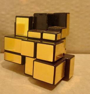 Кубик Рубика. Зеркальный золотистый.