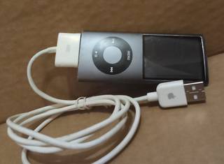 MP3-плеер Apple iPod nano 4 A1285 8GB, с кабелем