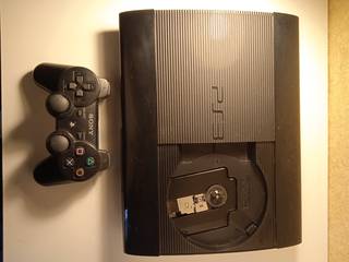 PlayStation 3 super slim 500gb
