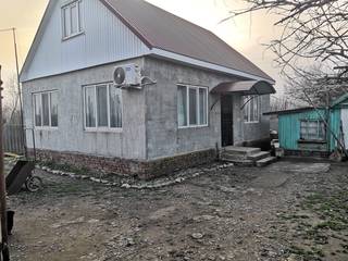 Продаётся дом в центре с. Красносельское.