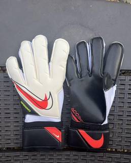 Вратарские перчатки nike vapor grip 3