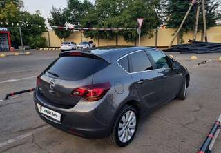 Opel Astra 1.6 AT, 2010