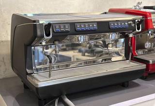 Кофемашина Nuova Simonelli Appia Life 2 GRV