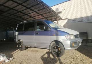 Toyota Town Ace 2.0 AT, 1991, битый