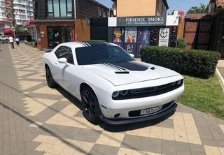 Аренда и прокат sportcar Dodge Challenger