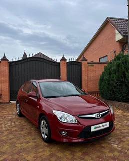 Hyundai i30 1.6 AT, 2010