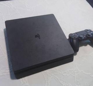 Sony playstation 4 slim 1tb+игры