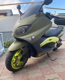 Yamaha t max