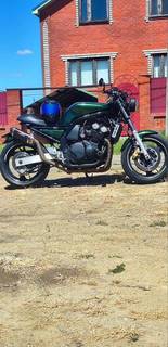 Yamaha FZ 400