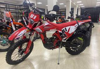 Мотоцикл эндуро RegulMoto Holeshot Red edition птс