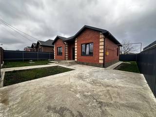 Продаю 1-эт. новый дом в с. Красносельское.