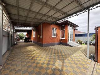 Продаю 1-эт. жилой дом в центре с. Красносельское.